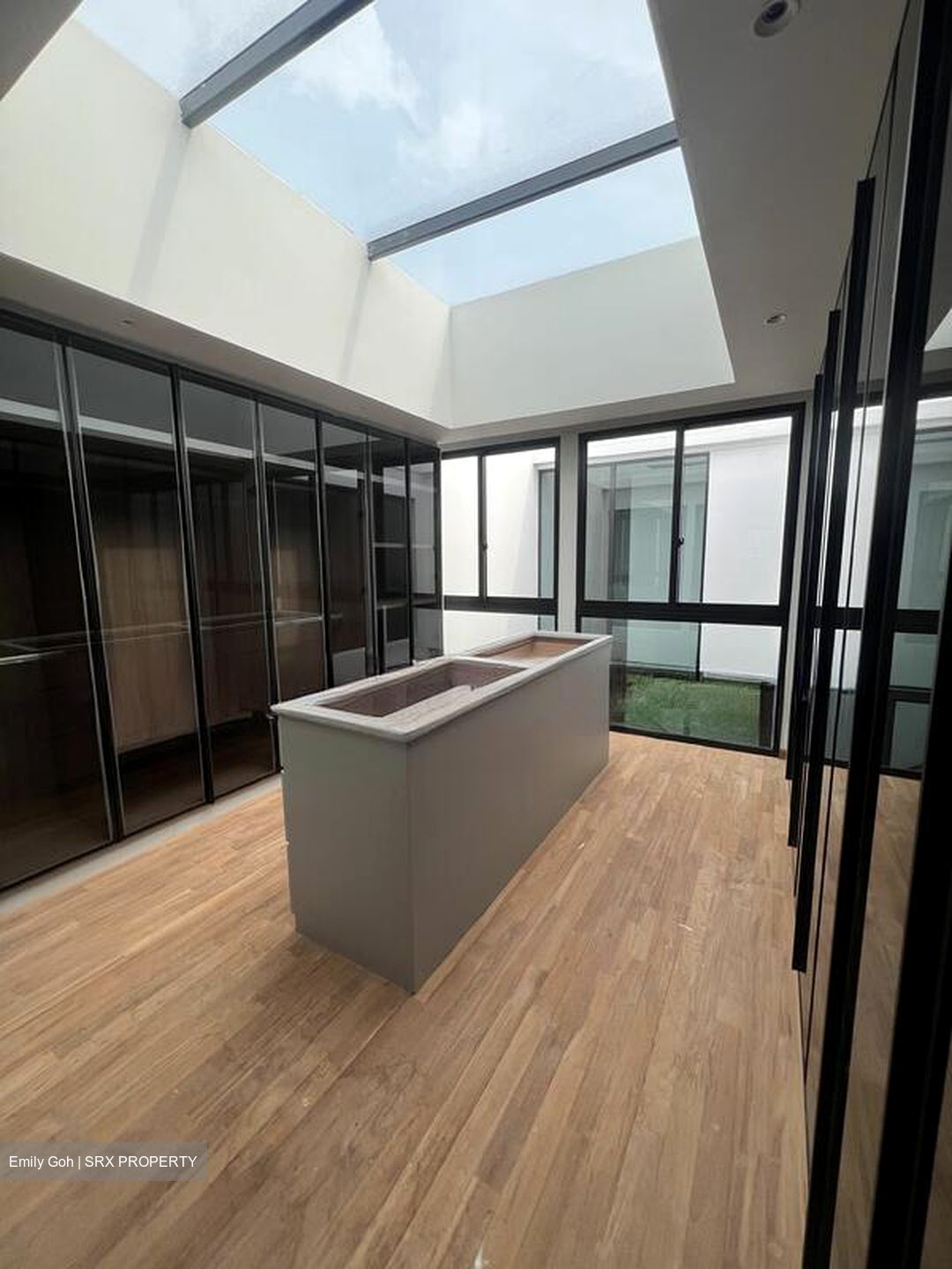 Frankel Estate (D15), Terrace #522616741